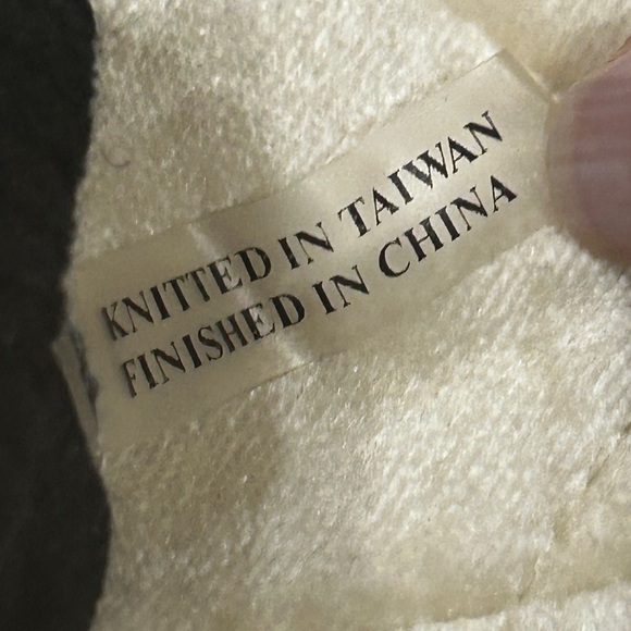 🎉HP🎉 Vtg Cabo Black Sweater with Fur (Faux?) Trimmed Collar PM - Picture 4 of 7